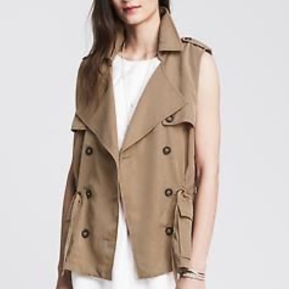 Banana Republic Jackets & Blazers - Banana republic utility vest size L